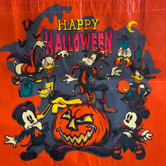Disney Parks Halloween 2023 Mickey & Friends Reusable Tote Bag NWT - Picture 2 of 4